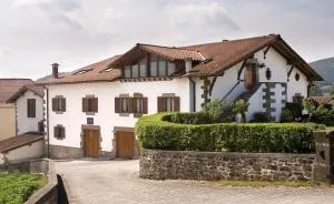Casa rural ALBIRENA - Aizároz
