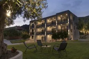 MOLA PAPAYA STUDIOS - Mola Kalyva