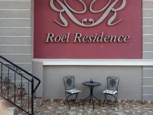 Roel Residence