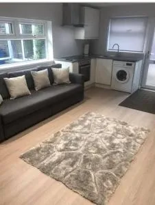 The Bungaloaf - Walton on the Hill