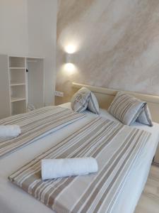 Central Lux Apartments