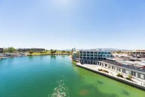 Heat Hotel - Havasu Lake