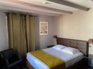 Hotels HOTEL ERMITAGE : photos des chambres