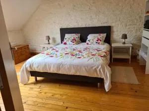 L'Eléphant Heureux - Domeyrot