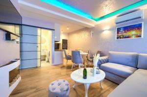 Luxury Apartments JF 