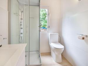 Holiday home in Ferrieres with a garden