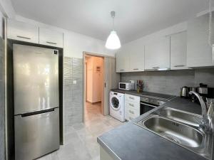 Downtown Retreat 67sqm apt in Neos Kosmos