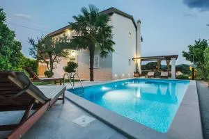 Holiday cottage Kokic - 顿吉普罗洛扎克