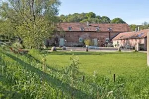 Nether Farm Barns - 阿什伯恩