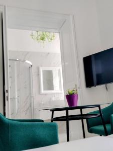 Collins Emerald Center