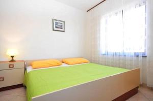 Apartment in Nin with loggia air conditioning WiFi 48695