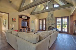 Families Welcome! Lavish Celina Home with Game Room