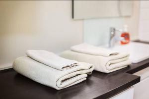 ORANGEHOMES one bedroom Modern apartment in the city center