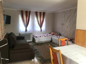 Guest House Rózsakert