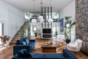 Opsis Luxury Villa with swimming pool