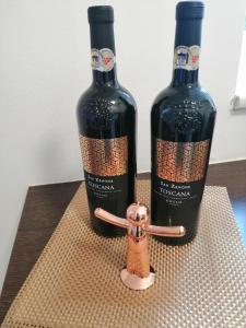 Simtown Suite Apartments