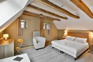 Hotels Logis Hotel Auberge Dupuytren : photos des chambres