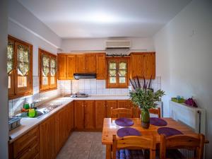 Olive House in Damouchari with a sea view - Delicious Houses