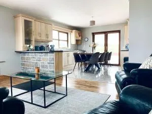 Wild Atlantic Way House - 基尔