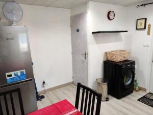 Appartements Appartement d'une chambre avec jardin clos et wifi a Toulon a 7 km de la plage : photos des chambres