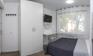 Подобово світлі апартаменти MYFREEDOM пішки до метро Шулявська