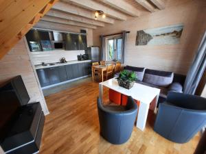 Holiday Homes 777