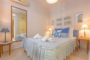 Hidden Gem of Afandou , Traditional House & Patio