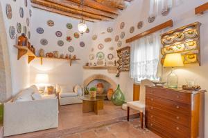 Hidden Gem of Afandou , Traditional House & Patio