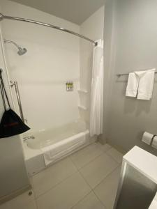 Holiday Inn Express & Suites Madison by IHG