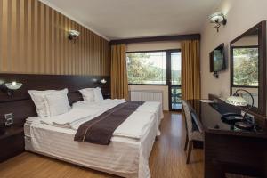 Twin Room with Bathroom room in Family Hotel Hebar