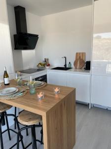 Cozy, well located and balcony sheltered from wind