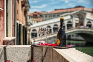 Royal Rialto Apartment - Grand Canal View