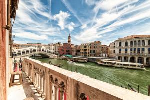 Royal Rialto Apartment - Grand Canal View