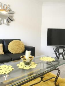 Stanley Holiday Home-Free Parking & Self check-in