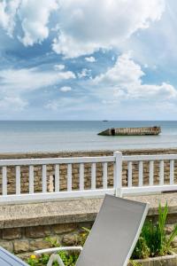 Appartement en front de mer avec terrasse et vue mer