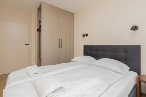 Moderna Central Apartment Gdynia by Renters