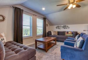 Baby Bear by HoneyBearCabins