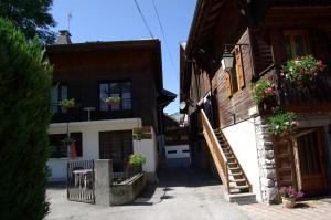 Appartements Appart Pointe de Nyon Morzine Centre 4 a 6 pers calme jardin vue parking : photos des chambres