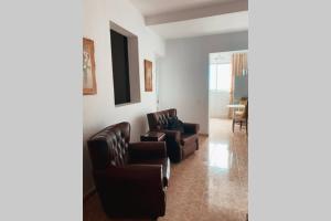 LARGE 90m2 CANARY APARTMENT, NICE VIEW, LOCATION !