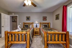 Fun & Games by HoneyBearCabins 2BR1BA Sleeps 7
