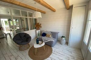 Maisons de vacances Maison de plage avec SPA/Jacuzzi a 250 m de la mer (la cle des chouans) : Maison 2 Chambres