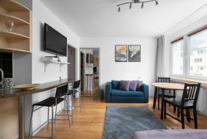 Warsaw Central Apartment Złota