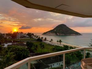 Apto na Praia do Pontal com vista deslumbrante - Villa del Sol Residences