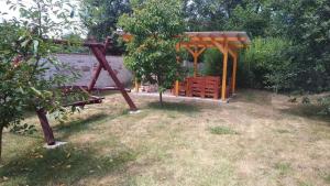 Apartment in Balatonmariafürdo 19297