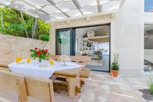 Villa Stone Pearl - Sutivan