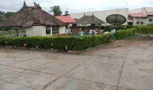 Room in Apartment - Ade Super Hotel Single - Ijebu Ijesha