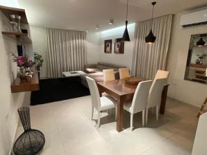 Deluxe Apartment with pool in the heart of St Pauls Bay