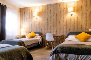 Hotels Hotel Saint Florent : photos des chambres