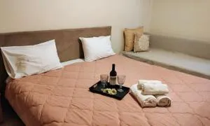 Hotel King - 埃拉蒂特里卡隆