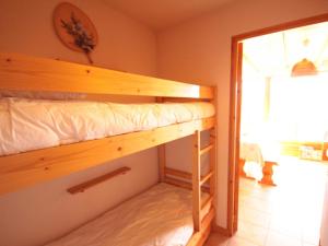 Appartements Studio cabine chaleureux 4 pers, animaux ok, parking, skis - FR-1-293-7 : photos des chambres